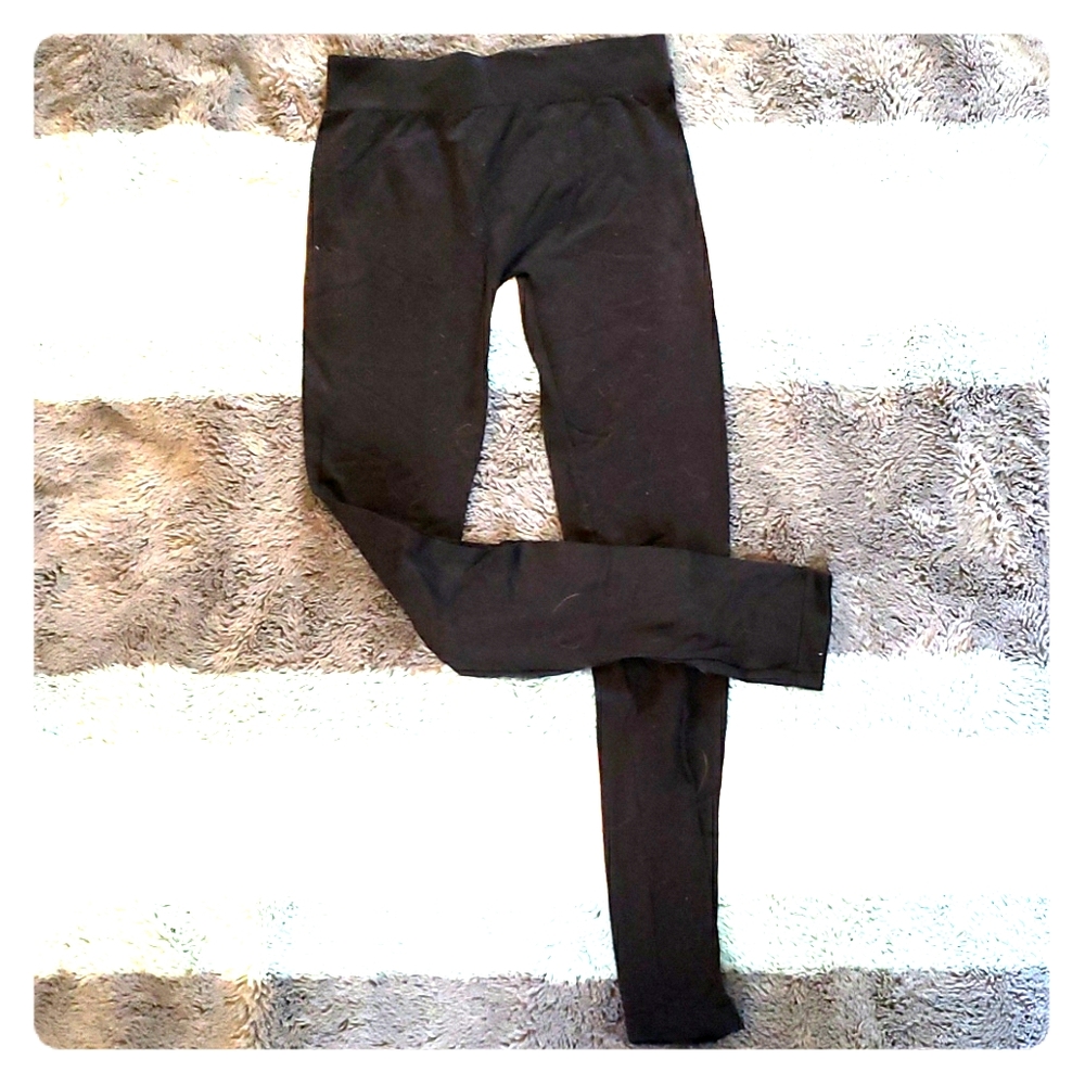 Black tights/leggings